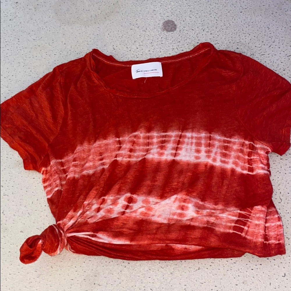 tied loose t shirt